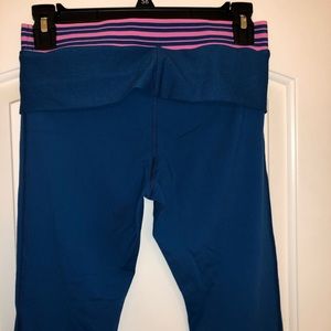 Lorna Jane blue crop leggings